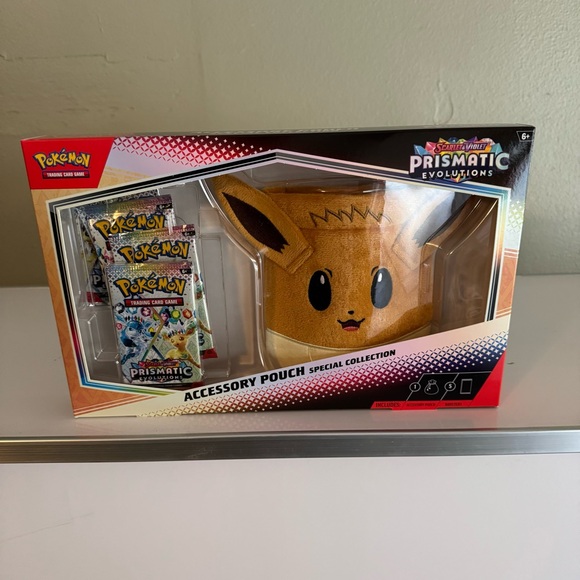 Pokemon Prismatic Evolutions Eevee Pouch Collection - Picture 1 of 1